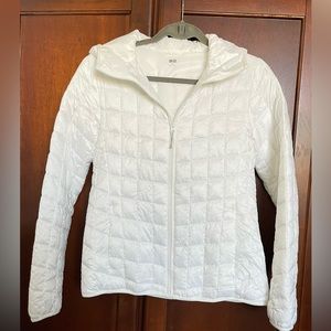 NWOT Uniqlo Lightweight Puffer Hoodie Jacket